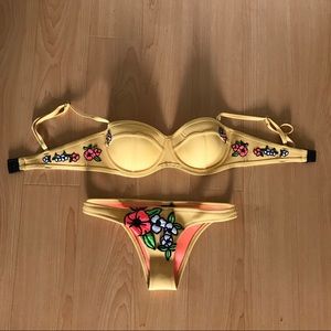Triangl Bikini!